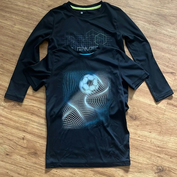 All in motion boys athletic top bundle - Picture 1 of 3